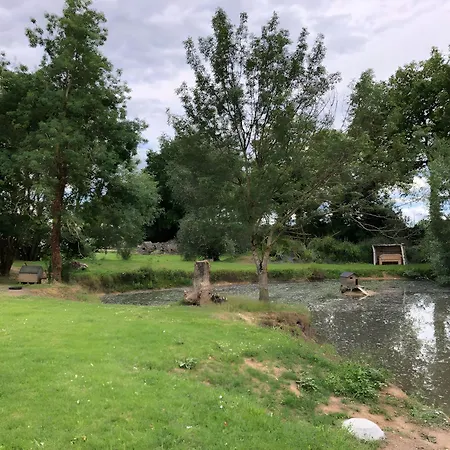 Semesterbostad Au Bord D'un Etang Brissac-Quince